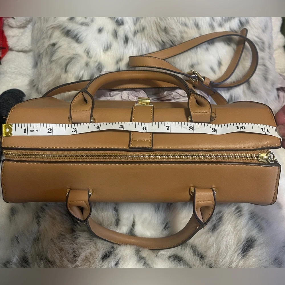 BCBG Tan Handbag /Shoulder Bag - Picture 3 of 7
